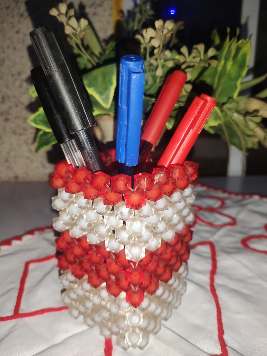 Pen Container